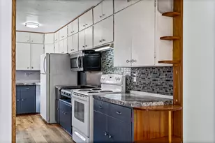 2135 Market St, La Crosse, WI 54601 - Photo 11