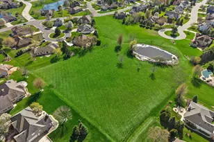 209 Green Valley Dr, Racine, WI 53406 - Photo 3