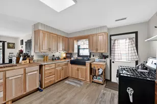 33606 Bohner Dr, Burlington, WI 53105 - Photo 11