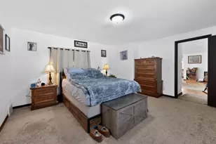 33606 Bohner Dr, Burlington, WI 53105 - Photo 13