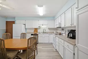 628 Westbury Ln, Delavan, WI 53115 - Photo 7