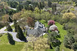 9731 N Hilltop Ln, Mequon, WI 53092 - Photo 7