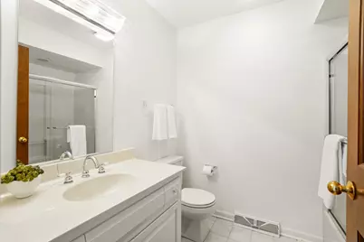 9731 N Hilltop Ln, Mequon, WI 53092 - Photo 55