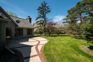 9731 N Hilltop Ln, Mequon, WI 53092 - Photo 73