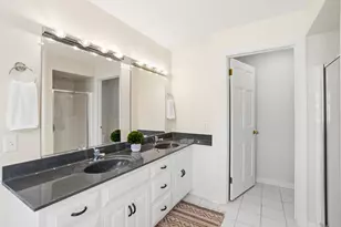 9731 N Hilltop Ln, Mequon, WI 53092 - Photo 61