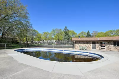 305  Cheviot Chase - #6, Waukesha, WI 53186 - Photo 27