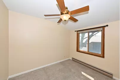 305  Cheviot Chase - #6, Waukesha, WI 53186 - Photo 7