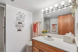 11013 N Elder Tree Ct, Mequon, WI 53092 - Photo 35