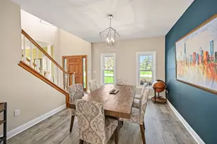 W262N2438 Deer Haven Dr, Pewaukee, WI 53072 - Photo 11
