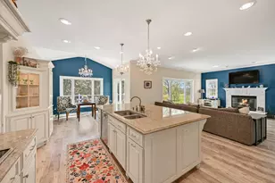 W262N2438 Deer Haven Dr, Pewaukee, WI 53072 - Photo 3