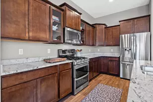 5913 Carriage Hills Dr, Racine, WI 53406 - Photo 15