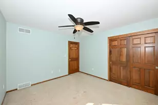 822 S Comanche Ln, Waukesha, WI 53188 - Photo 27