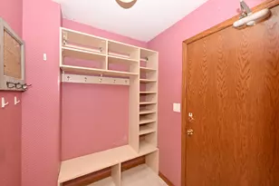 822 S Comanche Ln, Waukesha, WI 53188 - Photo 19