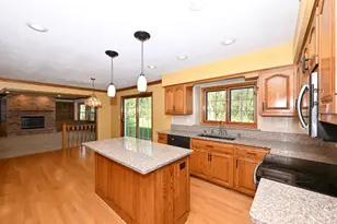 822 S Comanche Ln, Waukesha, WI 53188 - Photo 13