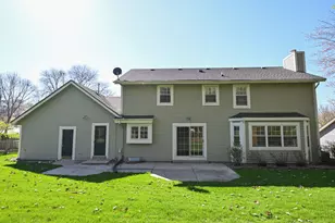 822 S Comanche Ln, Waukesha, WI 53188 - Photo 41
