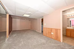 822 S Comanche Ln, Waukesha, WI 53188 - Photo 39