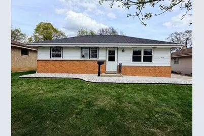 8218 W Potomac Ave, Milwaukee, WI 53218 - Photo 1