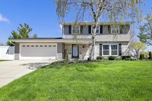 230 E Golden Ln, Oak Creek, WI 53154 - Photo 7