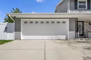 230 E Golden Ln, Oak Creek, WI 53154 - Photo 3