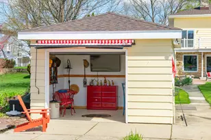 N29W27397 Peninsula Dr, Pewaukee, WI 53072 - Photo 37