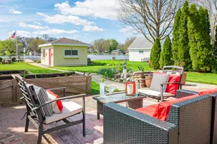 N29W27397 Peninsula Dr, Pewaukee, WI 53072 - Photo 23