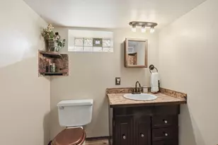 N29W27397 Peninsula Dr, Pewaukee, WI 53072 - Photo 47