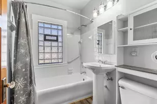 2179 S 84th St, West Allis, WI 53227 - Photo 13