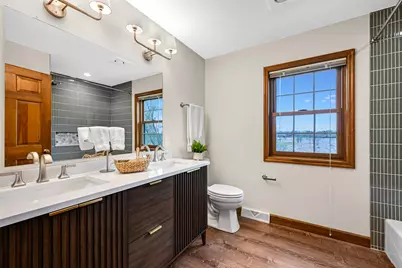 11415 N Lake Shore Dr, Mequon, WI 53092 - Photo 25