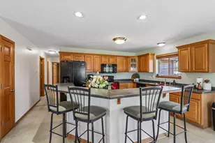 713 Bridlewood Ln, Watertown, WI 53094 - Photo 11
