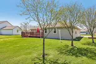 713 Bridlewood Ln, Watertown, WI 53094 - Photo 45