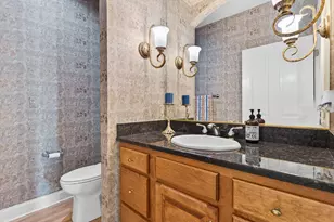 W132N6509 W View Ct, Menomonee Falls, WI 53051 - Photo 29
