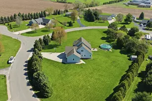 N8034 Nicky Ct, Troy, WI 53120 - Photo 33