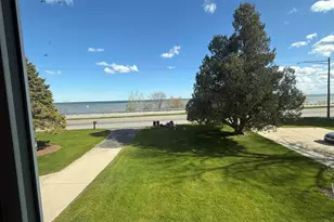 2912 Memorial Dr, Two Rivers, WI 54241 - Photo 15