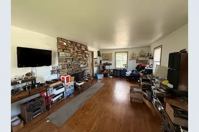 2912  Memorial Dr, Two Rivers, WI 54241 - Photo 3
