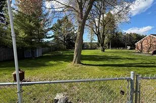 2912 Memorial Dr, Two Rivers, WI 54241 - Photo 13