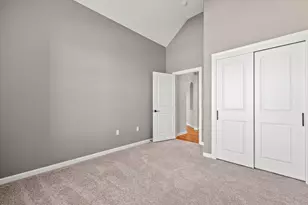 1615 Belmont Ln, Oconomowoc, WI 53066 - Photo 23