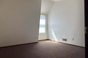 9261 W Allyn St, Milwaukee, WI 53224 - Photo 9