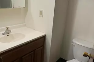 9261 W Allyn St, Milwaukee, WI 53224 - Photo 7