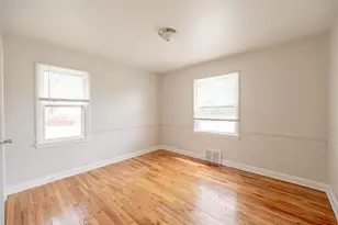 9200 W Swan Cir, Milwaukee, WI 53225 - Photo 7