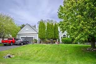 370 Smythe Dr, Williams Bay, WI 53191 - Photo 3