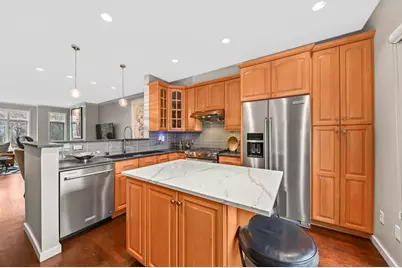 2224 E Edgewood Ave, Shorewood, WI 53211 - Photo 9