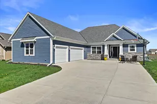 1320 Foxwood Pass, Oconomowoc, WI 53066 - Photo 1