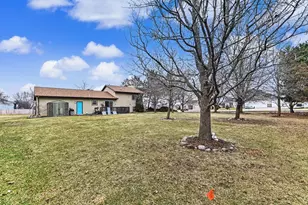 747 E Quail Run, Oak Creek, WI 53154 - Photo 27