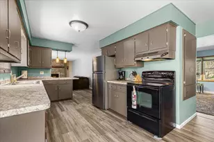W6392 Judy Dr, Plymouth, WI 53073 - Photo 11
