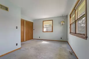 3400 Shorewood Dr, Racine, WI 53404 - Photo 17