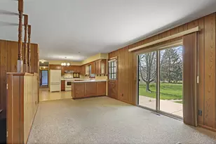 3400 Shorewood Dr, Racine, WI 53404 - Photo 9