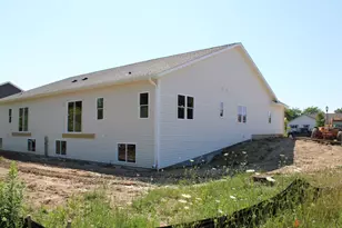 509 Emerald Point, Kewaskum, WI 53040 - Photo 13