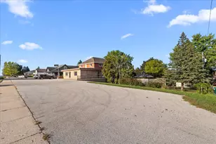 1817 N Main St, West Bend, WI 53090 - Photo 3