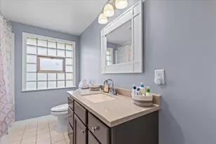 1817 N Main St, West Bend, WI 53090 - Photo 25