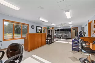 1817 N Main St, West Bend, WI 53090 - Photo 29